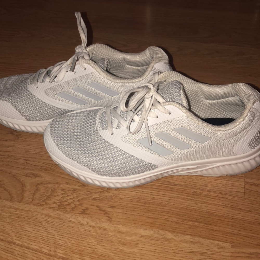 Women’s Adidas Bounce